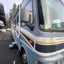 -Puddles-Pressure-Washing-Remarkable-RV-Transformation- 10